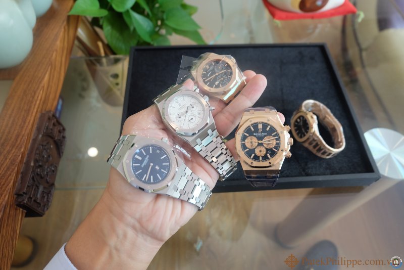 Ap-royal-oak-nautilus-patek.JPG
