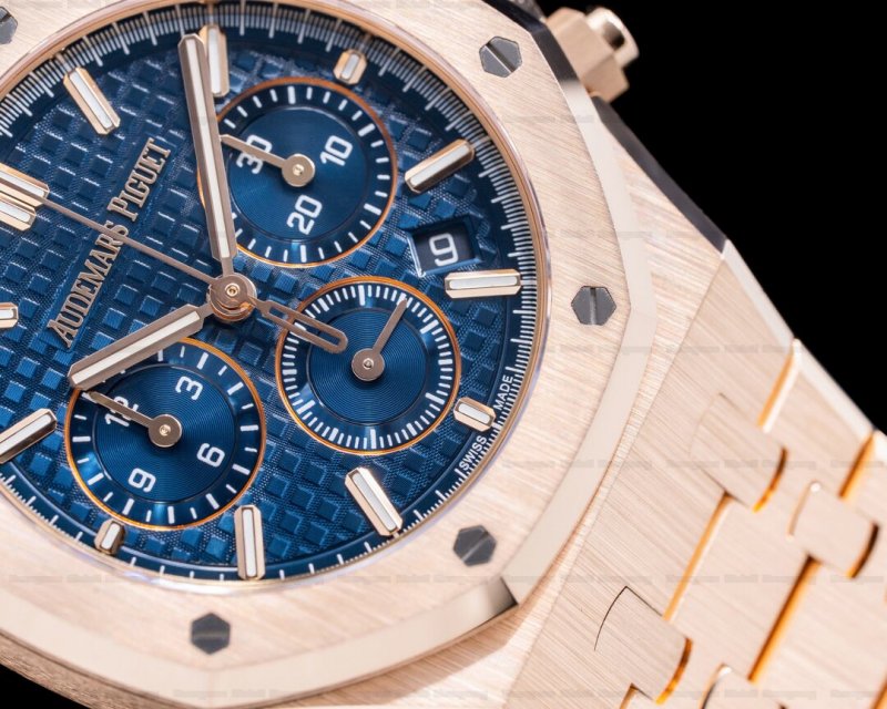 Audemars-Piguet-26715OR.OO.1356OR.01-Royal-Oak-26715OR-Chronograp-47195-6.jpeg