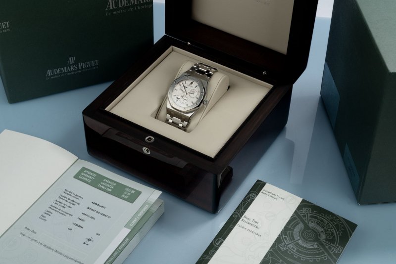 audemars-piguet-dualtime-26120St-0901000001-13.jpeg