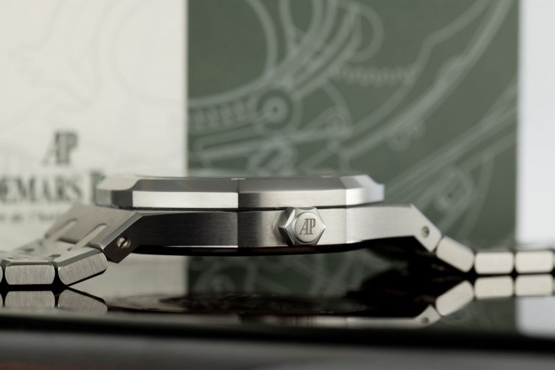 audemars-piguet-dualtime-26120St-0901000001-16.jpeg