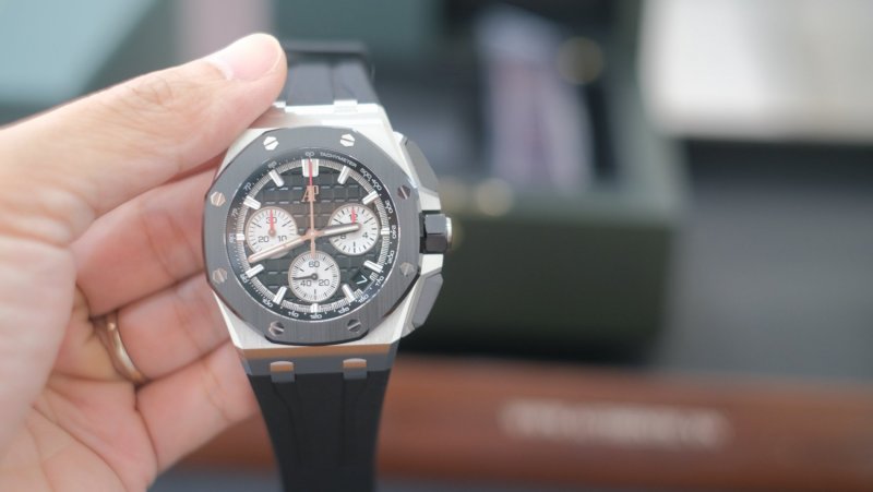 Audemars-Piguet-Offshore-26420SO-cai-can-09010000015.jpeg
