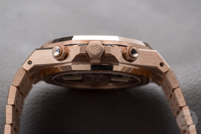 audemars-piguet-royal-oak-26240OR-50-anniversary-Cai-can-0901000001-4.jpeg