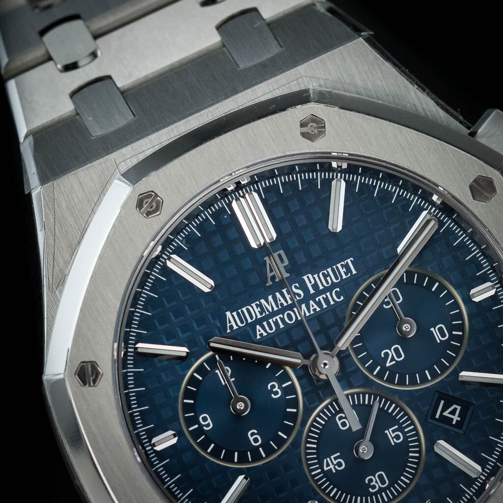 Audemars-piguet-royal-oak-26320ST-cai-can-0901000001- 3.jpeg