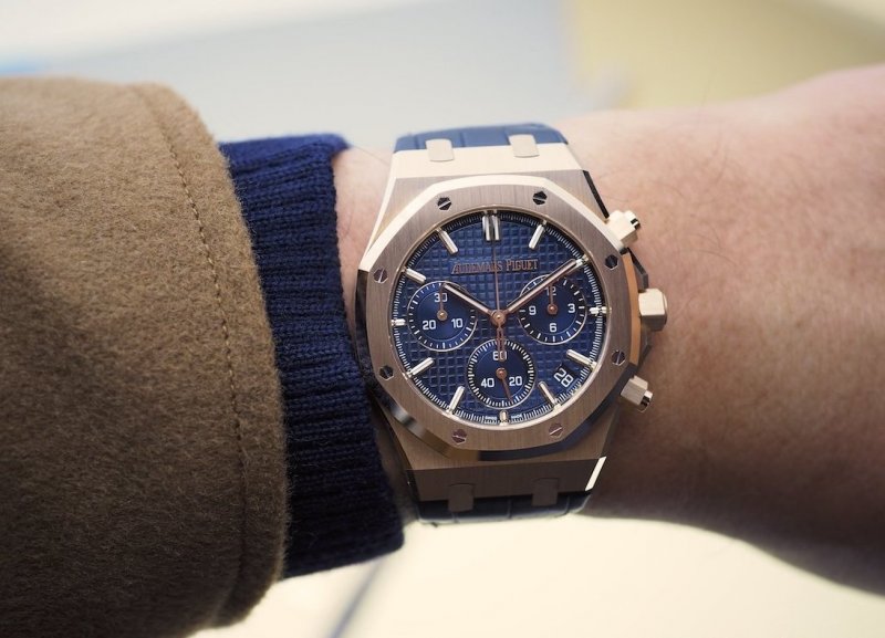 Audemars+Piguet+Royal+Oak+Chrono+50th+Anniversary+ref.+26240OR+Wristshot.jpeg