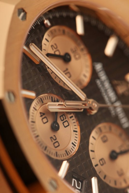 Audemars-Piguet-Royal-Oak-Chronograph-26239OR-3-scaled.jpeg