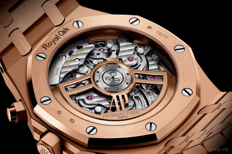 Audemars-Piguet-Royal-Oak-Selfwinding-Chronograph-41mm-Calibre-4401-2021-edition-26239OR-5.jpeg