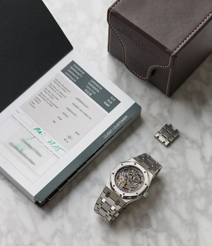 Audemars_Piguet_15305ST_Royal_Oak_Jumbo__skeleton_cai_can_0901000001-.jpeg