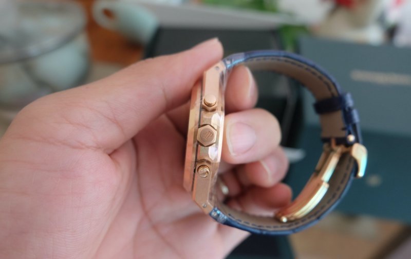 ban dong ho Audemars Piguet ap roy oak Blue rose gold vang hong chronograph 5.jpeg