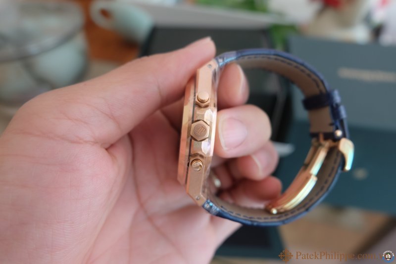 ban dong ho Audemars Piguet ap roy oak Blue rose gold vang hong chronograph 5.JPG