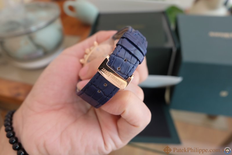 ban dong ho Audemars Piguet ap roy oak Blue rose gold vang hong chronograph 7.JPG
