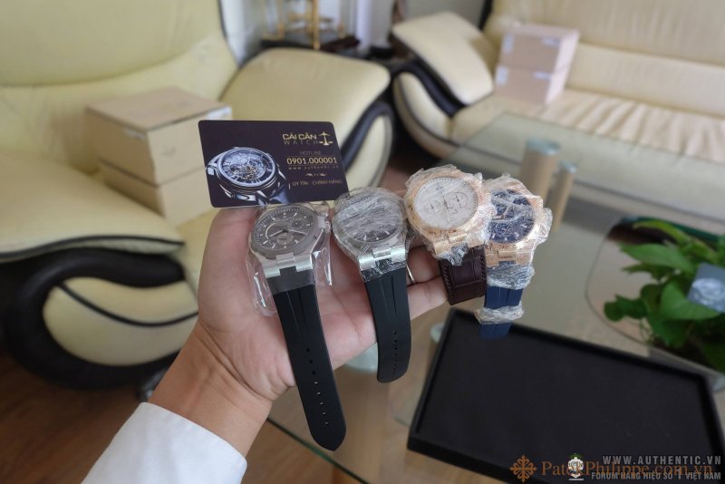 ban DONG HO VACHERON CONSTANTIN OVERSEAS CHRONOGRAPH ROSE GOLD NEW FULLBOX 2.jpg