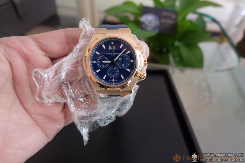 ban DONG HO VACHERON CONSTANTIN OVERSEAS CHRONOGRAPH ROSE GOLD NEW FULLBOX 3.jpg