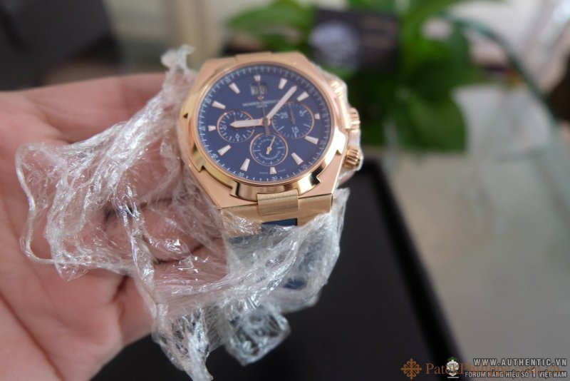 ban DONG HO VACHERON CONSTANTIN OVERSEAS CHRONOGRAPH ROSE GOLD NEW FULLBOX 4.jpg