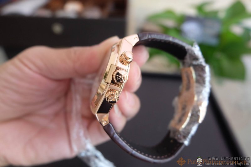 ban DONG HO VACHERON CONSTANTIN OVERSEAS CHRONOGRAPH ROSE GOLD NEW FULLBOX 9.jpg