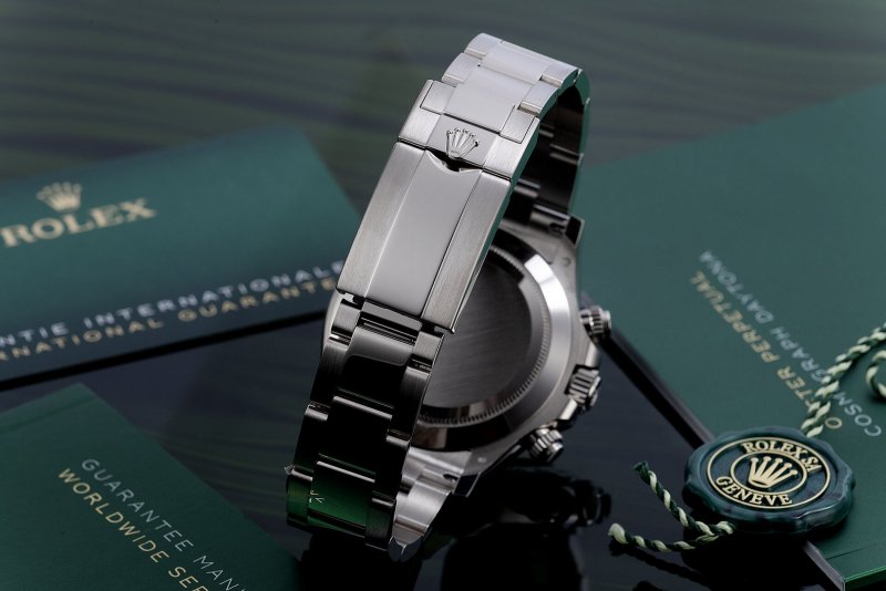 Cai-Can-0901000001-rolex-cosmograph-daytona-18ct-white-gold-under-rolex-warranty-ref-116509-y...jpeg