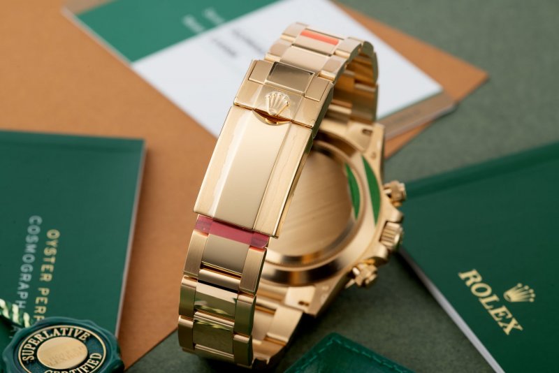 cai-can-0901000001-rolex-cosmograph-daytona-rare-green-dial-ref-116508-year-2018-13739-29.jpeg
