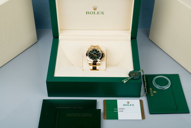 cai-can-0901000001-rolex-cosmograph-daytona-rare-green-dial-ref-116508-year-2018-13739-299.jpeg
