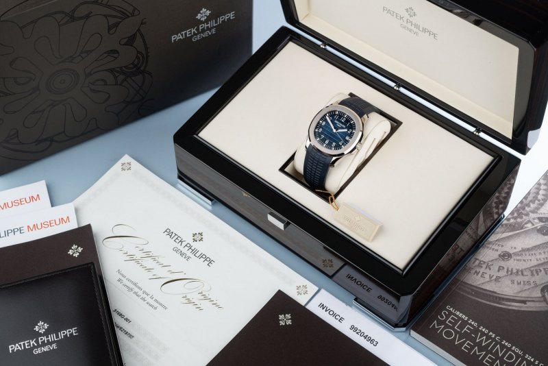 cai-can-patek-philippe-aquanaut-white-gold-42mm-jumbo-ref-5168g-001-0901000001-199.jpeg