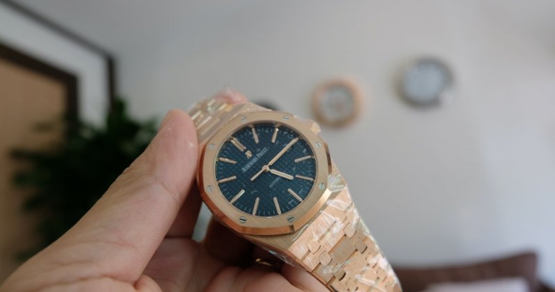 dong-ho-audemars-piguet-royal-oak-gold-size41mm-blue 8.jpeg