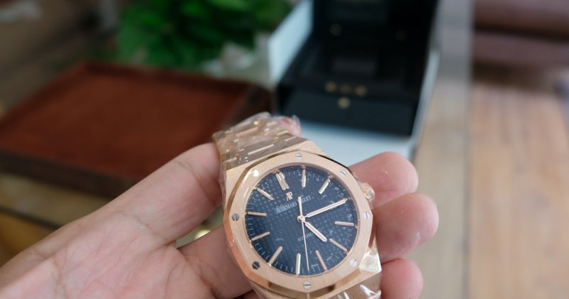 dong-ho-audemars-piguet-royal-oak-gold-size41mm-blue 9.jpeg
