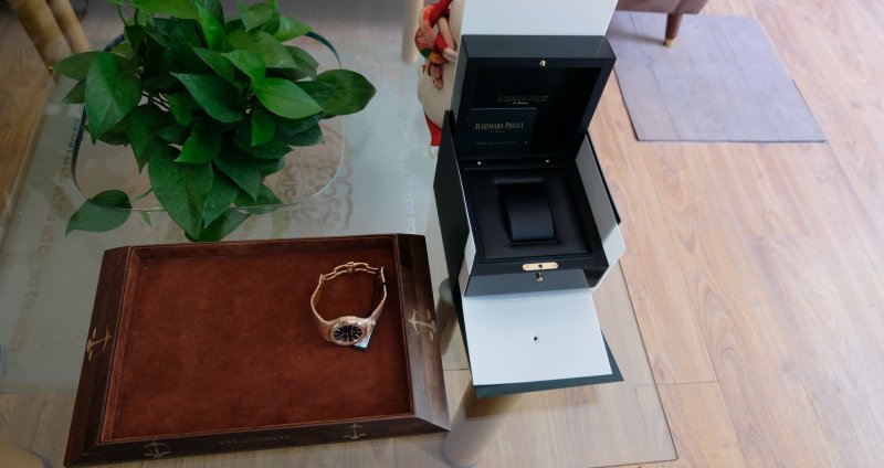 dong-ho-audemars-piguet-royal-oak-gold-size41mm-blue.jpeg