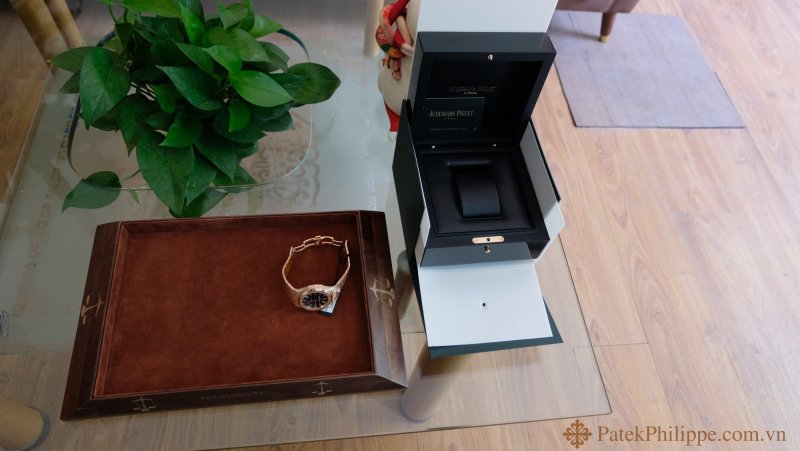 dong-ho-audemars-piguet-royal-oak-gold-size41mm-blue.JPG