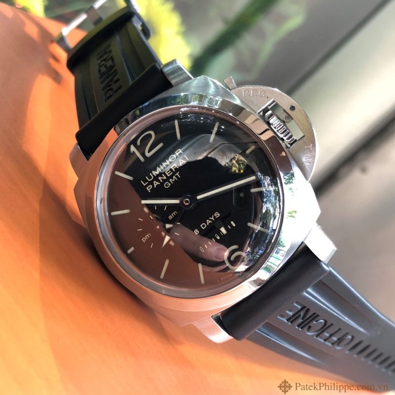 Dong-ho-Panerai-Pam-233-Luminor-8-days-GMT-size-44mm-13.jpg