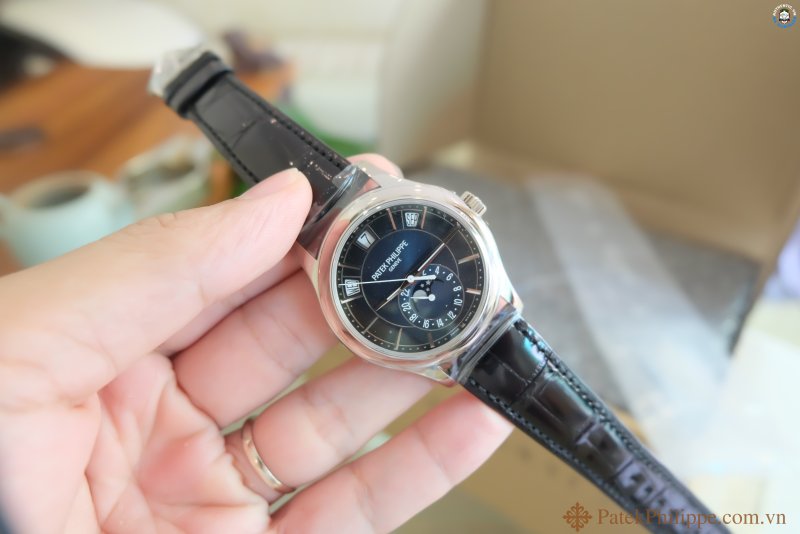 dong-ho-patek-philippe-5205g-013-blue 1.JPG