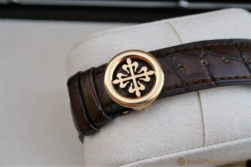 Dong Ho patek philippe calatrava 5153J 3.jpg