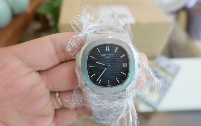 dong-ho-patek-philippe-nautilus-5711_1A-blue-xanh-moi 10.jpeg