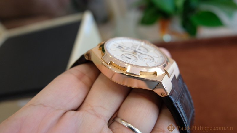 dong-ho-vacheron-constantin-overseas-rose-gold-fullbox 5.JPG