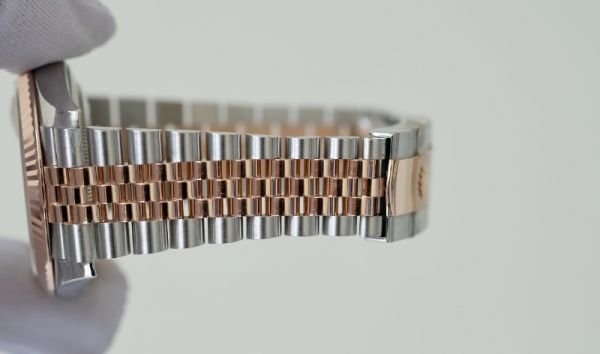 gal_125660_63578819c70f0.jpg