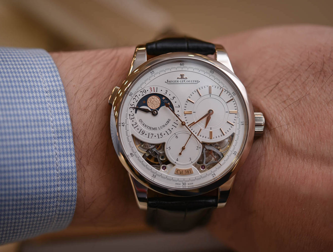 Jaeger-LeCoultre-Duometre-Quantieme-Lunaire-in-white-gold-and-opened-dial-6.jpeg