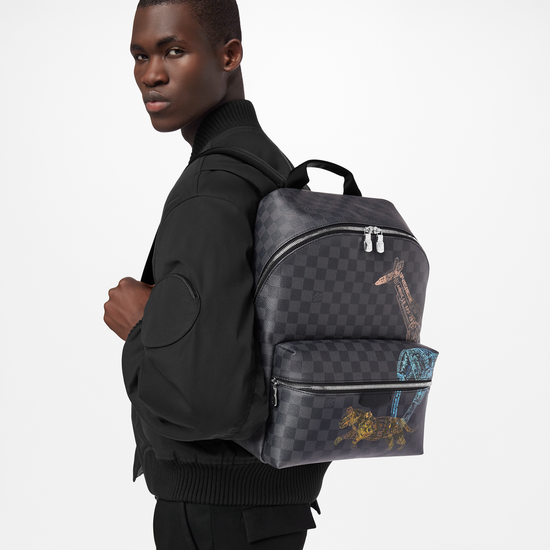 louis-vuitton-discovery-backpack-damier-graphite-canvas-bags--N45275_PM1_Worn view.png