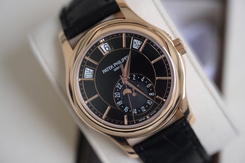 PATEK 5205 MẶT ĐEN (3).JPG