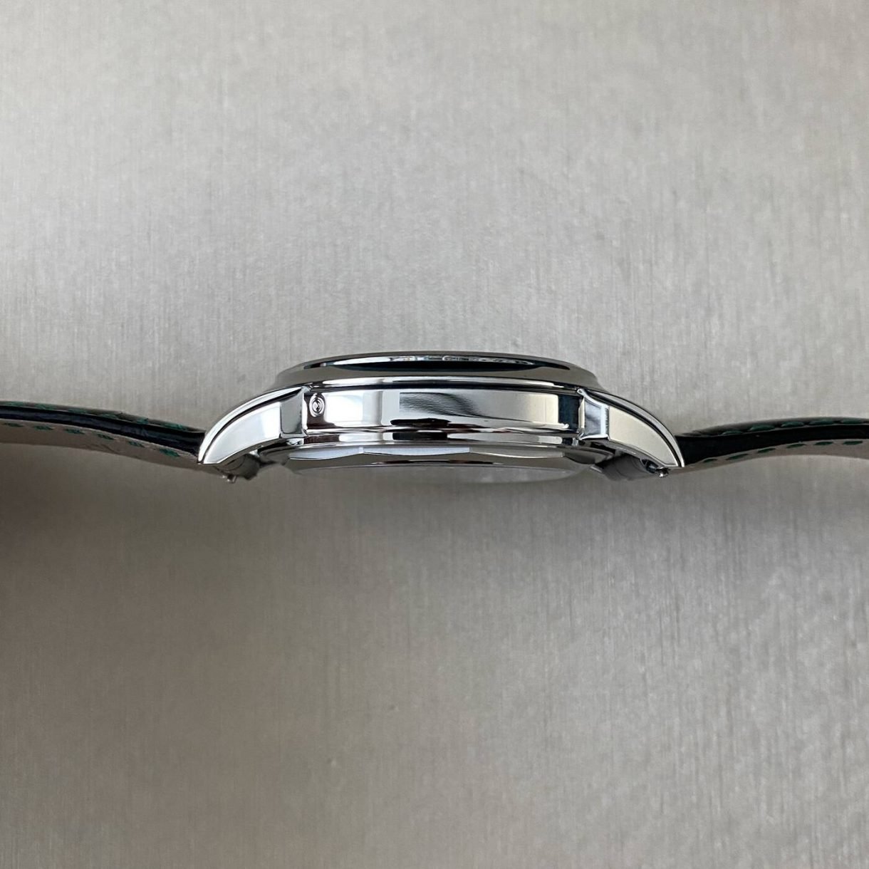 patek-5270p-014-010-1220x1220.jpeg