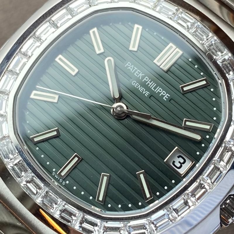 patek-5711-1300a-01.jpg