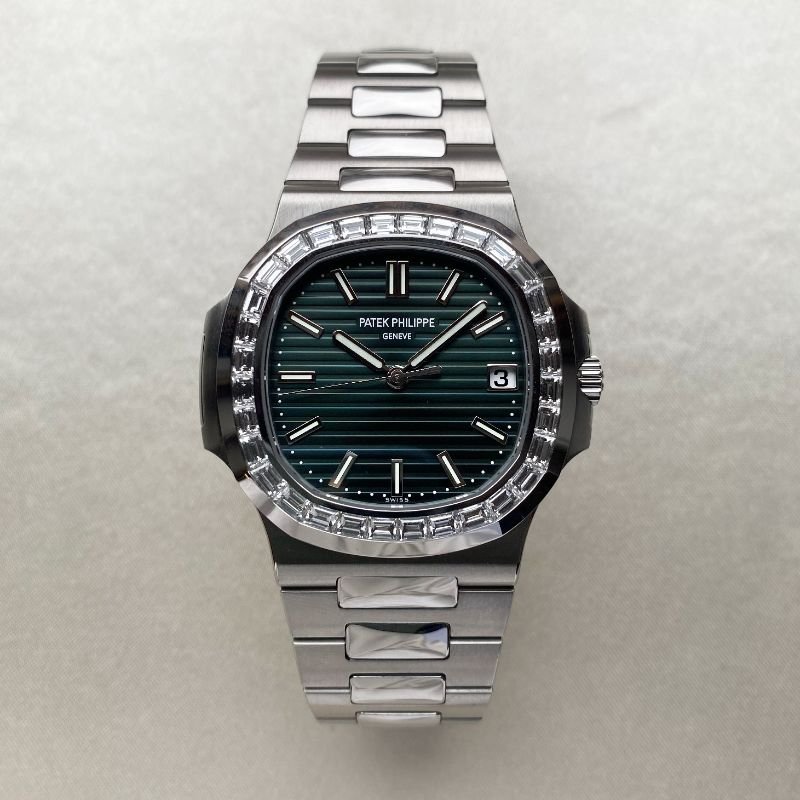 patek-5711-1300a-03.jpg