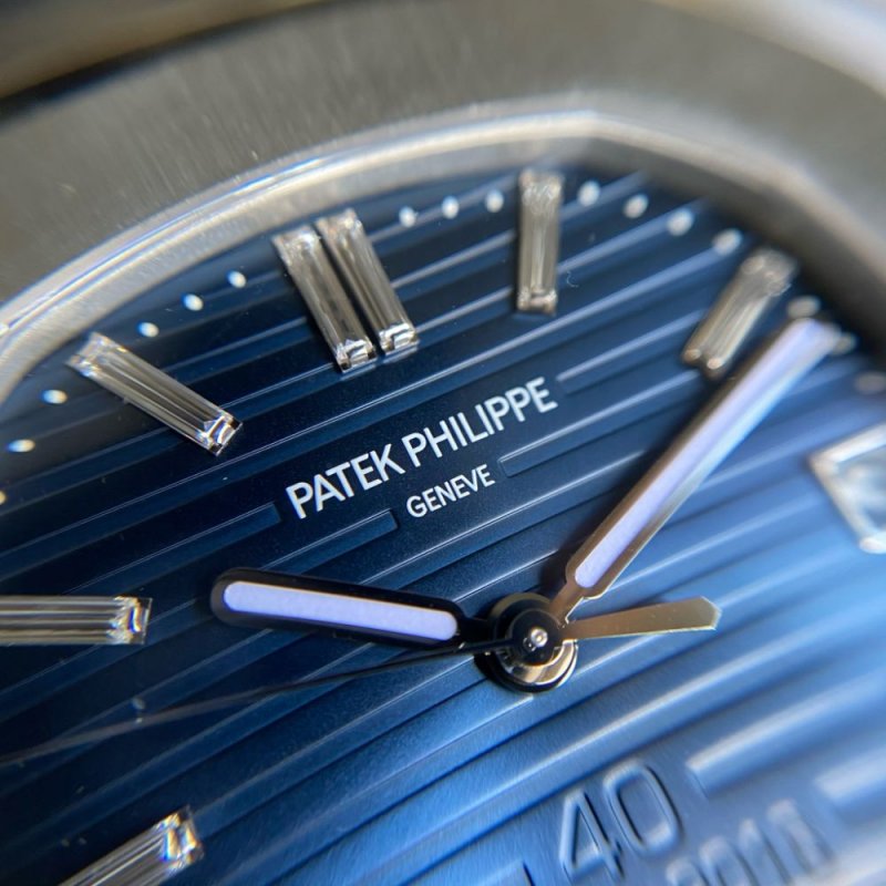 patek-5711-1p-40Anni-5.jpeg
