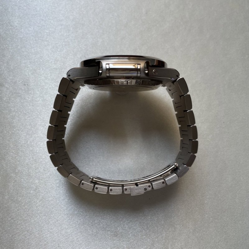 patek-5976-1g-0005-Large.jpeg