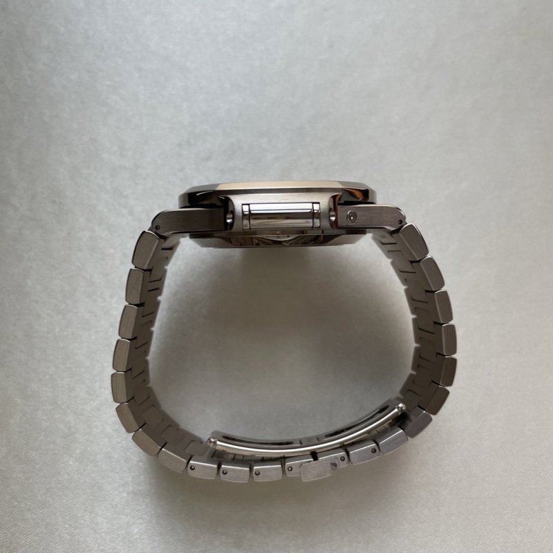 patek-5976-1g-0006-Large.jpeg