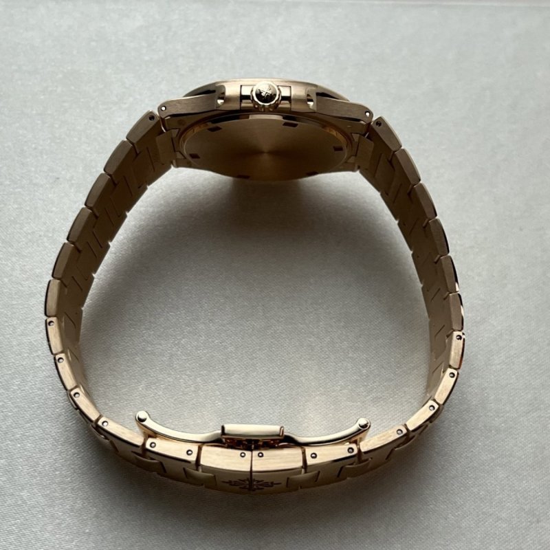 patek-7010-1r-007-1220x1220.jpeg