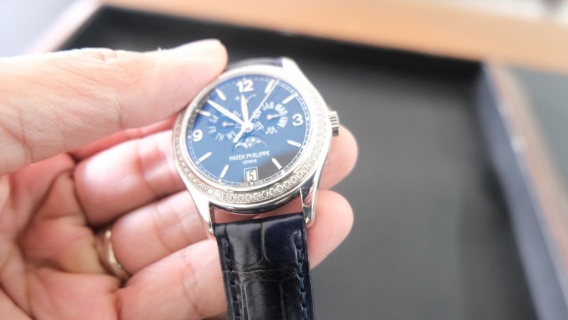 patek philippe 5147G BLUE2.jpeg