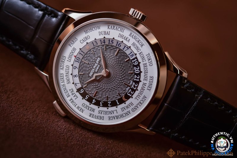 Patek-Philippe-5230-World-Time-Baselworld-2016-review-15.jpg