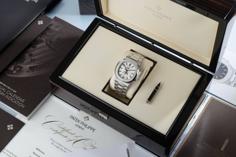 patek-philippe-5726:1A-cai-can-0901000001- 1 8.jpeg