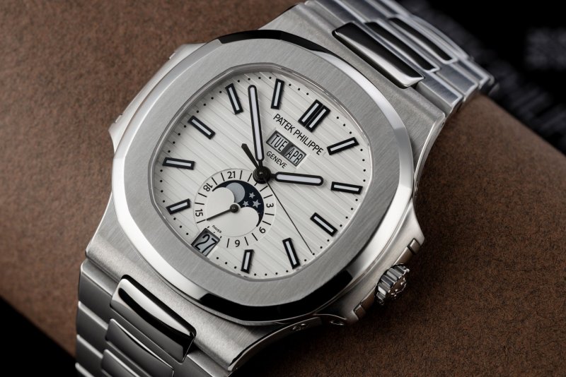 patek-philippe-5726:1A-cai-can-0901000001- 1 .jpeg