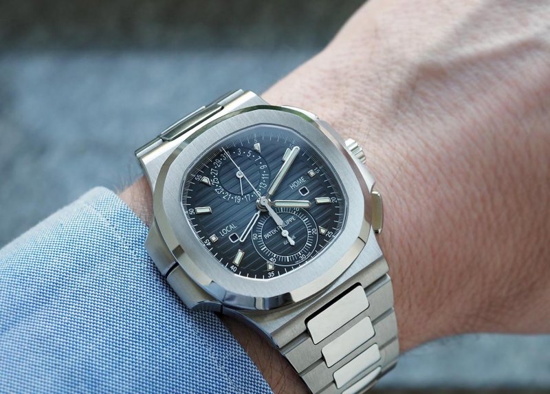 Patek Philippe 5990 1A-011 Nautilus Travel Time_010 timeandwatches.jpeg