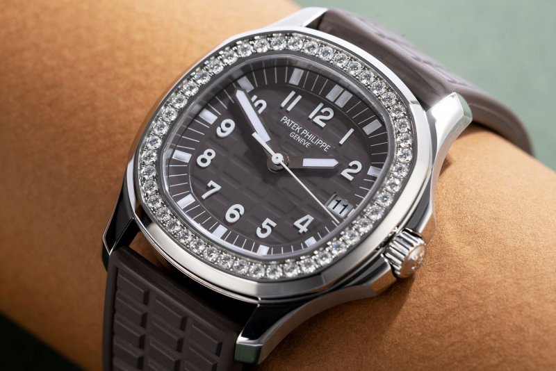 patek-philippe-Aquanaut -5067A- cai-can-0901000001-1 2.jpeg