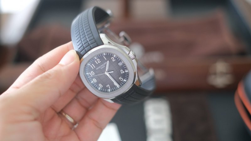 Patek-philippe-aquanaut-5167:1A-cai-can-0901000001-11.jpeg