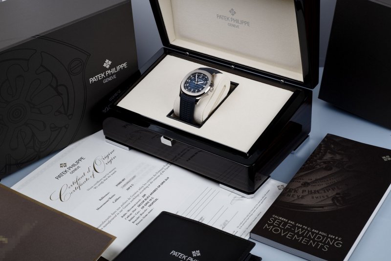 Patek Philippe- Aquanaut-5168G-white gold- cai- can-0901000001 - 5.jpeg